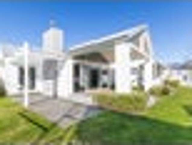 Taradale, 5 bedrooms, $1400 pw