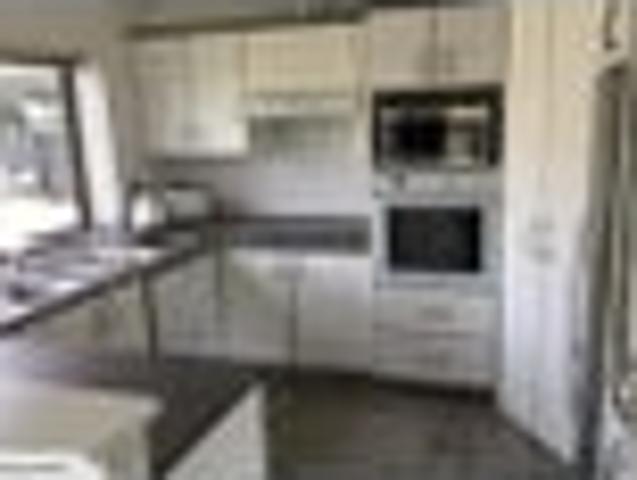 Taradale, 3 bedrooms, $700 pw