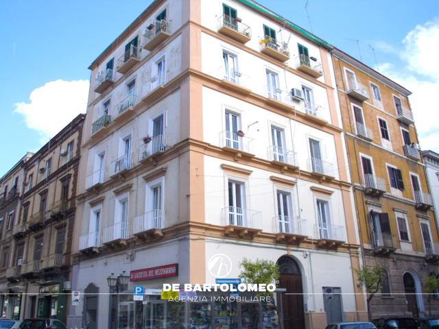 Taranto Appartamento in Via Pisanelli ang. Via Anfiteatro
