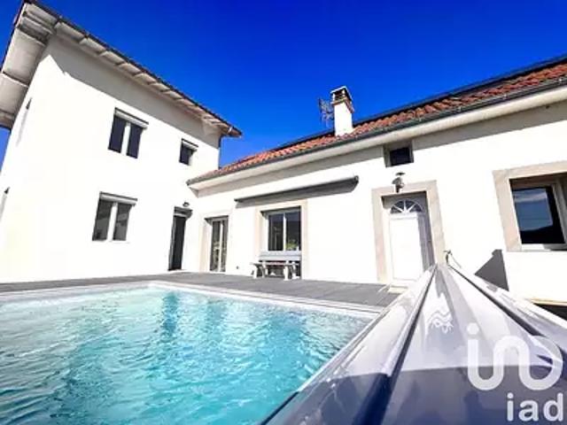 Tarbes 65000 Location maison 9 pièces t9 piscine terrasse