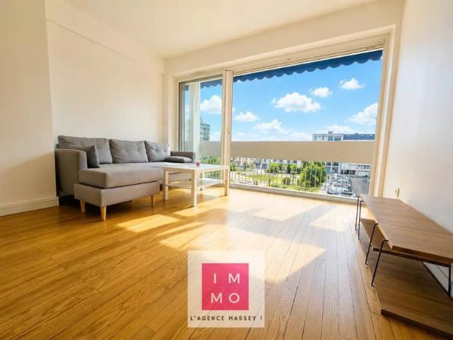 TARBES CENTRE APPARTEMENT BALCON CAVE GARAGE