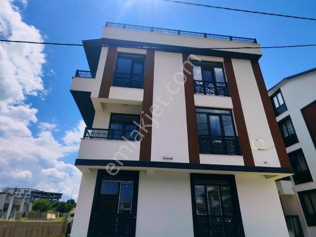 Tarcanlardan Başiskele,paşadağ'da 2+1 Dubleks Daire Satılık
