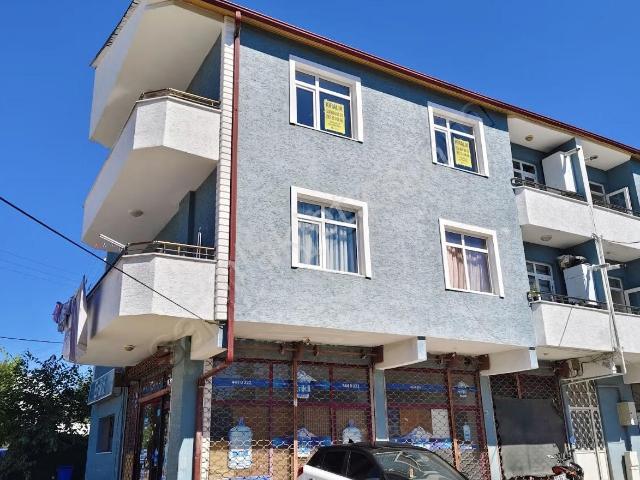 Tarcanlar'dan Kiralık Basiskele Sahil Mah Geniş Metrekare 3+1