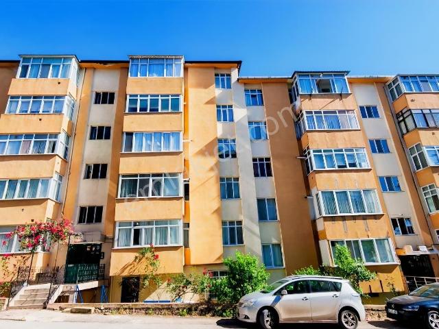 Tarcanlardan İzmit Şirintepe Deniz Manzaralı Satılık3+1 Daire