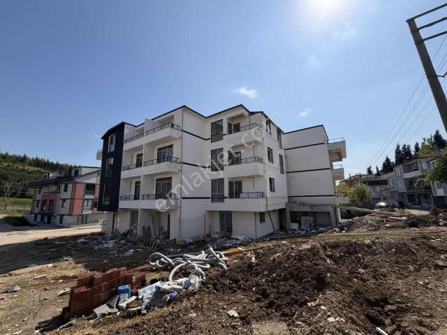 Tarcanlardan İzmit Tüysüzler'de Geniş Ve Ferah Satılık 3+1