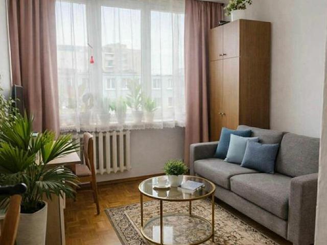 TARGÓWEK, 47 m2, 3 pokoje, balkon