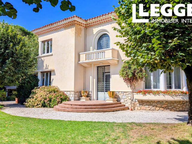 Tarn: Castres, magnifique villa d’architecte style Art Déco,avec garage véranda et parc arboré