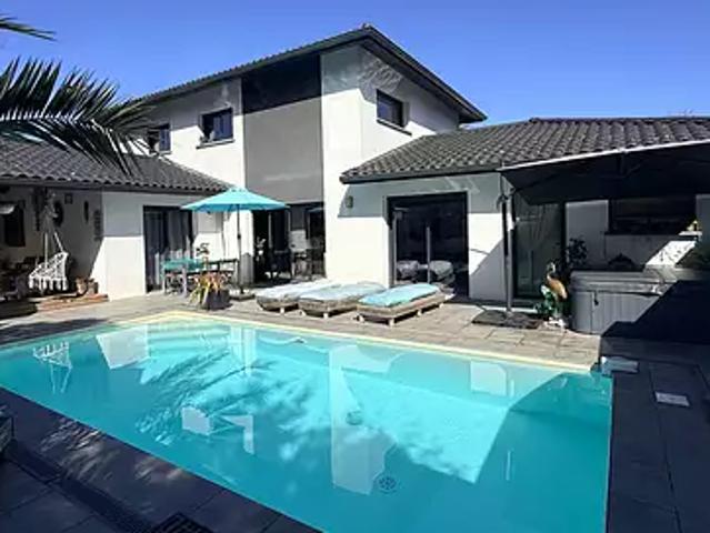 Tarnos 40220 Achat / Vente maison 5 pièces t5 piscine parking