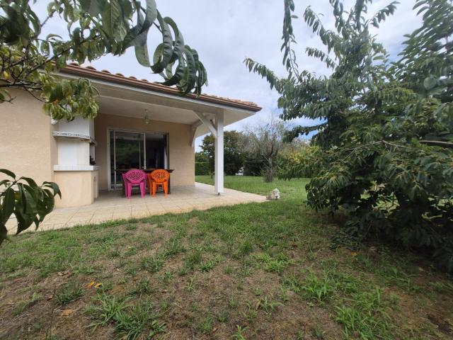 TARNOS La plaine, Maison plain pied garages et jardin