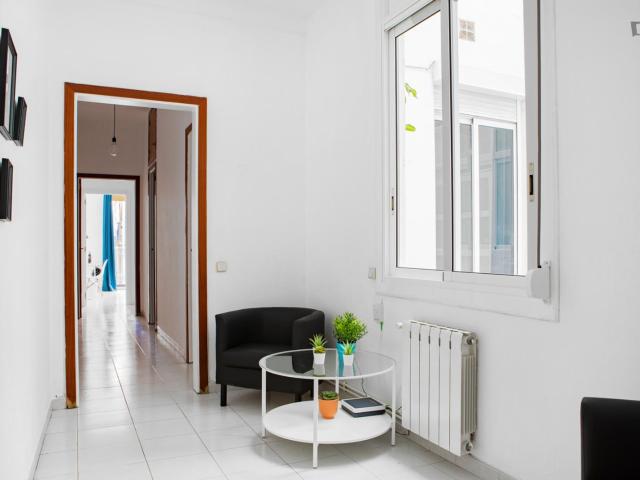 Tasteful double bedroom near the historic Barcelona's Cathedral
