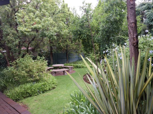 Tastefully appointed, upmarket Guesthouse in Waverley for sale
