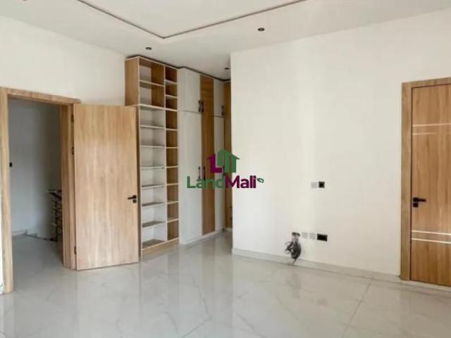 Tastefully Finished 4 Bedroom Semi Detached Duplex at Ologolo, Lekki