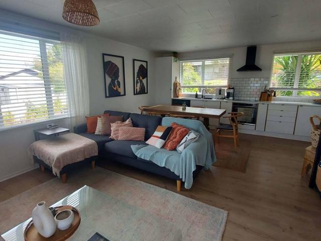 Tastefully Redecorated Freestanding Home