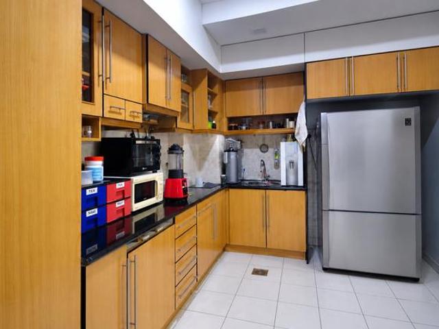 Tastefully Renovated Fully Furnished Unit for Sale Impian Heights