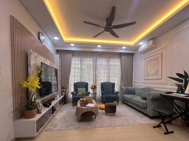 Tastetully Renovated The Strata Townhouse Bandar Puteri Bangi for Sale