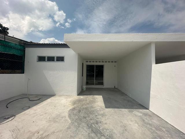 TASEK IPOH 1 Storey Terrace FREEHOLD 22X70 3R2B Brand New