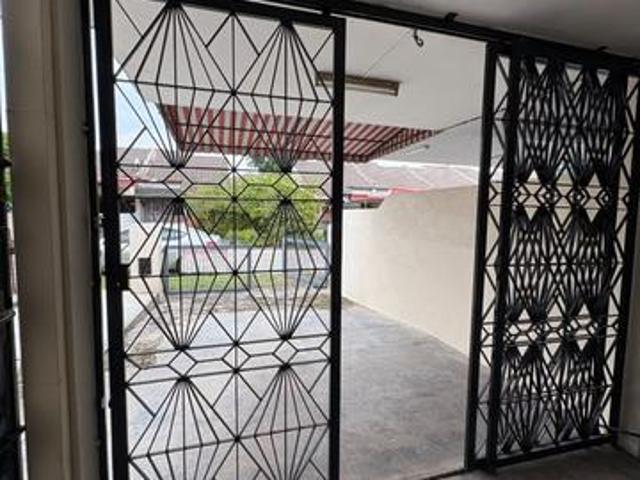 Tasek Jalan Kuala Kangsar House For Sale