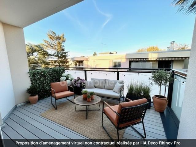 Tassin la Demi Lune – Élégant T3 avec balcon, box – Résidence récente de 2016