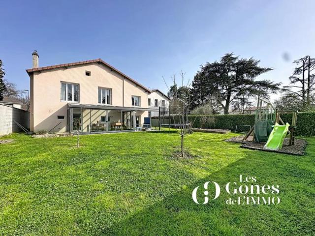 Tassin l'aigas Maison 4/5 chambres Terrain plat 600m2