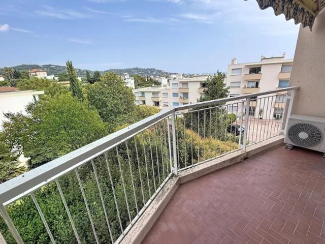 Tassigny grand 2/3 Pièces refait 2 Terrasses