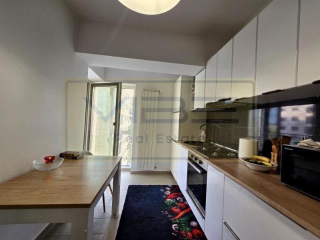 Tatarasi Evergreen Towers Bloc nou