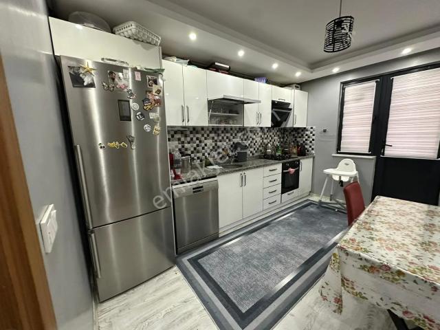 Tatlıkuyu Mah Balkonlu Geniş M2'li Ferah 4+1 Tersdubleks Daire