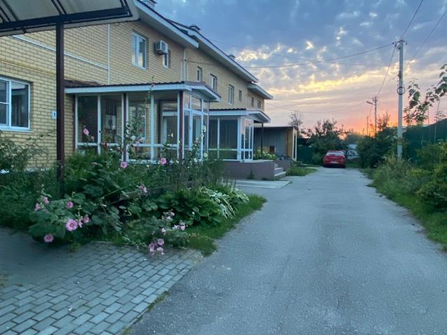 таунхаус 812 m2 Ржавка