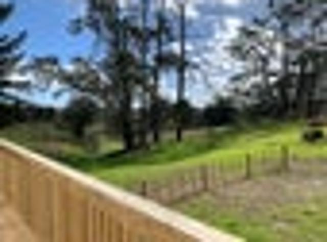 Taupaki, 2 bedrooms, $585 pw