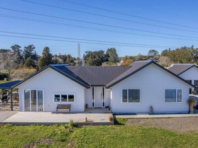 taupaki, 3 bedrooms