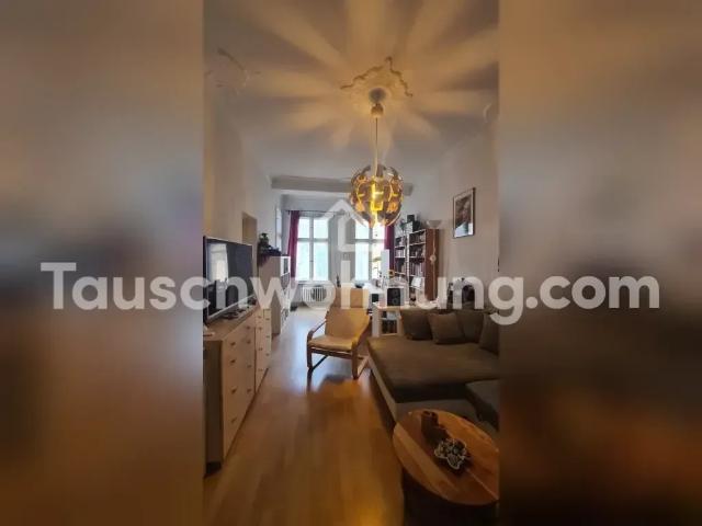 [TAUSCHWOHNUNG] günstige 2 Zimmer Altbauwohnung in Berlin Mitte