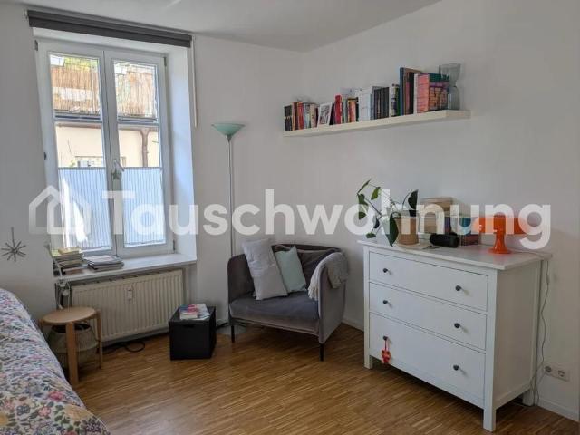 TAUSCHWOHNUNG Gemütliche Wohnung in zentraler Lage mit Dachterrasse