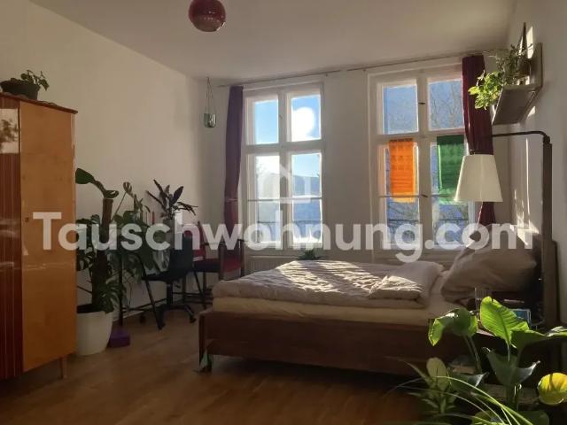 [TAUSCHWOHNUNG] ruhige 2 Zi. Altbauwohnung im Hinterhaus