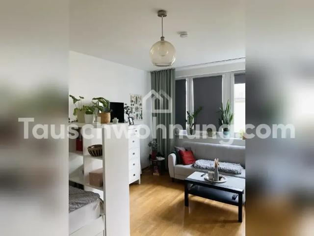 [TAUSCHWOHNUNG] Schöne 1 Zimmer Wohnung in Moabit mit Balkon