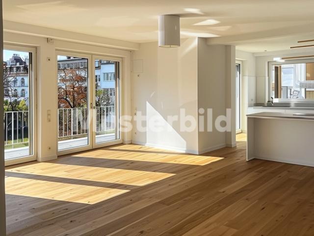 Tauschimmobilie Lichtdurchflutete 5.5 Zimmer Wohnung mit moderner Architektur in Wädenswil