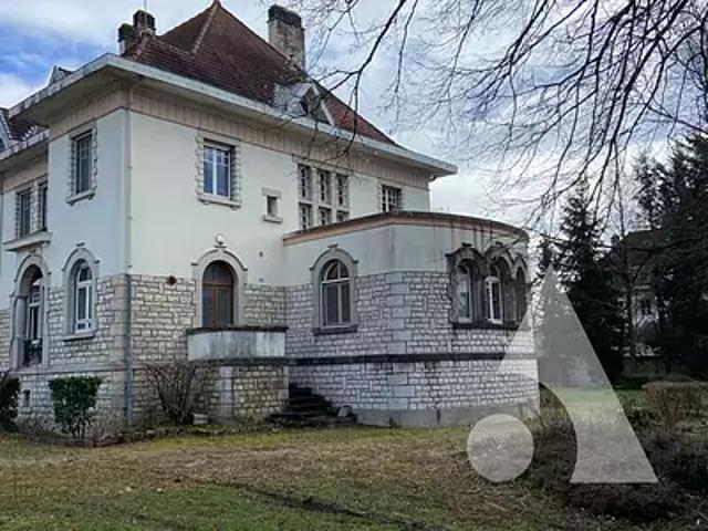 Tavaux 39500 Achat / Vente maison 11 pièces t11 au dernier étage