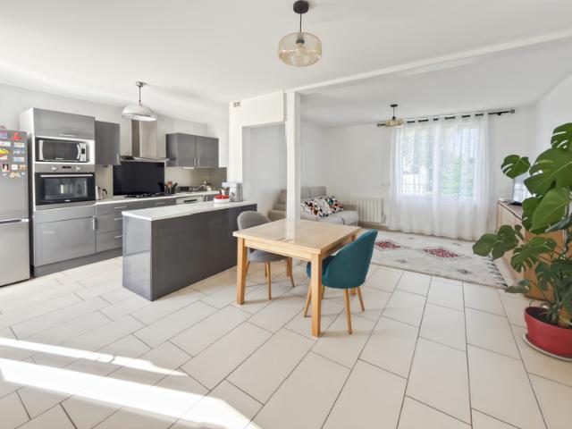 Taverny / Limite Beauchamp Maison de plain pied proche gar