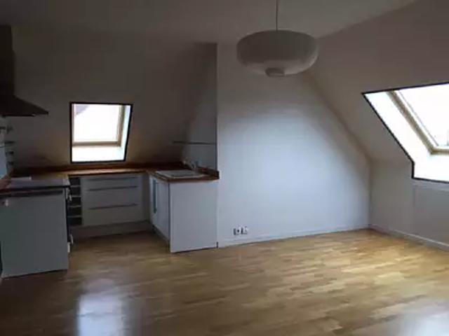 Taverny 95150 Location appartement 2 pièces t2 cave parking