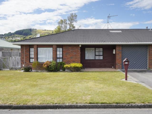 tawa, 2 bedrooms