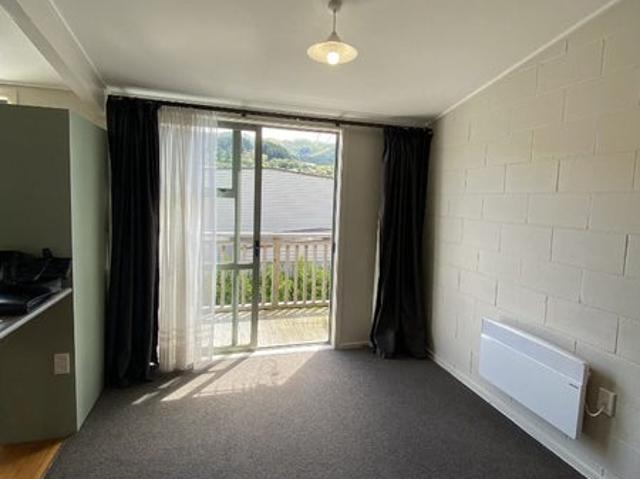 tawa, 2 bedrooms