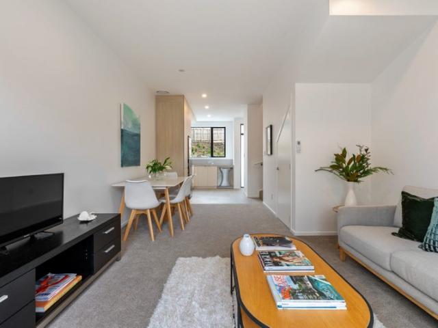 tawa, 2 bedrooms