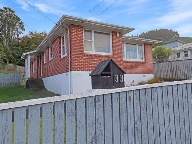 tawa, 3 bedrooms