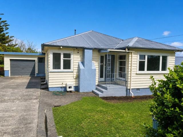 tawa, 3 bedrooms