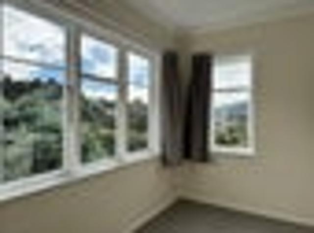 Tawa, 3 bedrooms, $660 pw