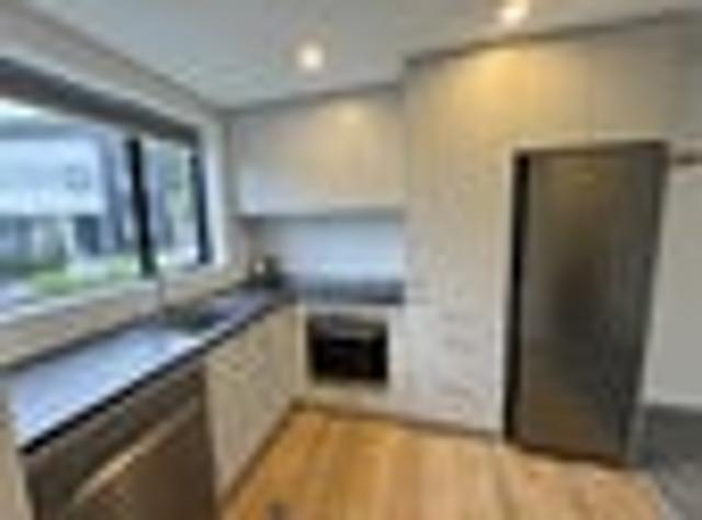 Tawa, 3 bedrooms, $695 pw