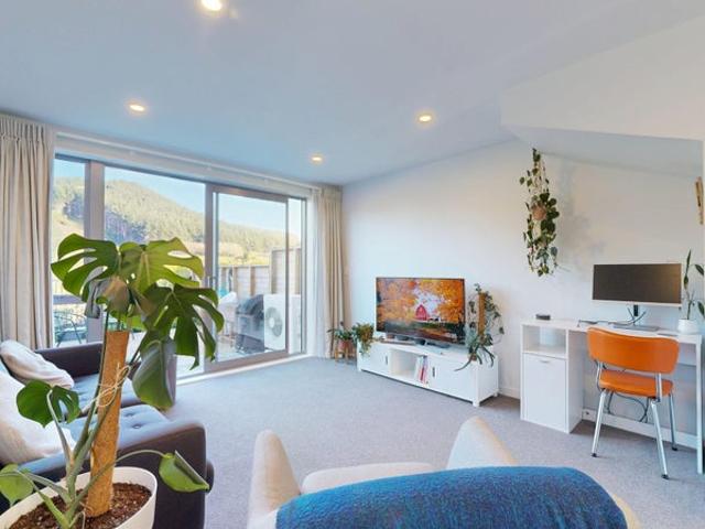 tawa, 3 bedrooms