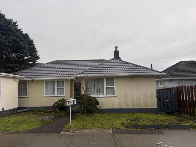 tawa, 3 bedrooms