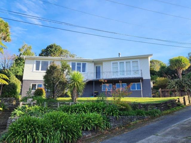 tawa, 4 bedrooms