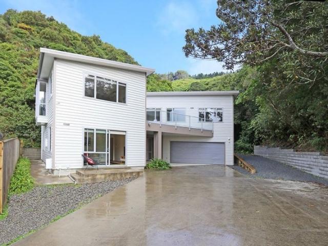 tawa, 4 bedrooms