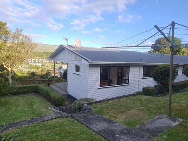 tawa, 4 bedrooms