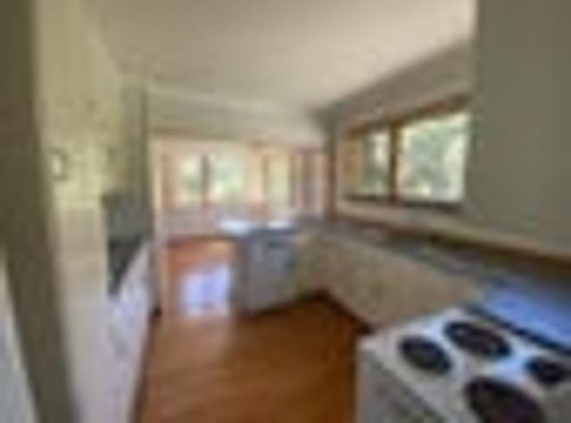 Tawa, 5 bedrooms, $950 pw